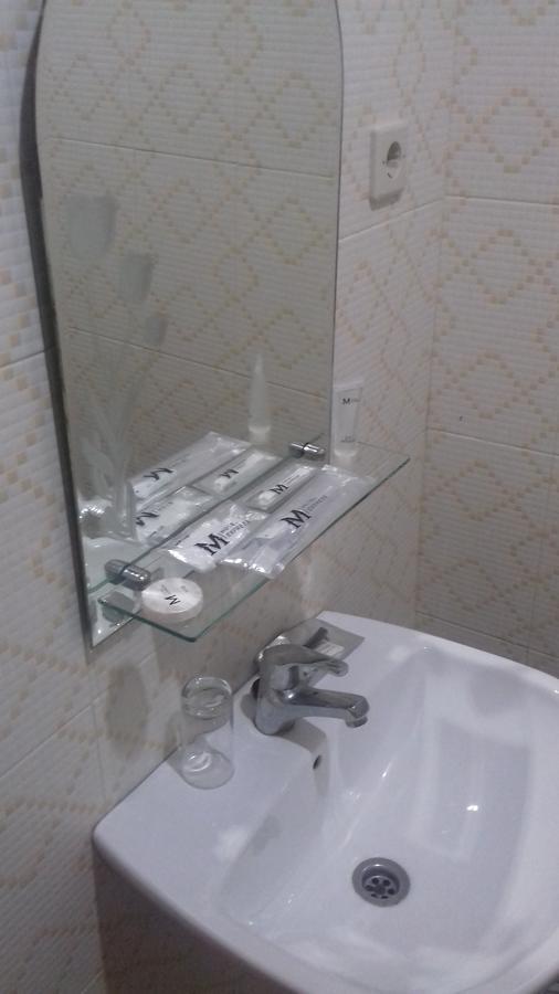 M Hotel Express Sorong Luaran gambar