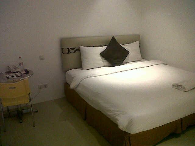 M Hotel Express Sorong Luaran gambar